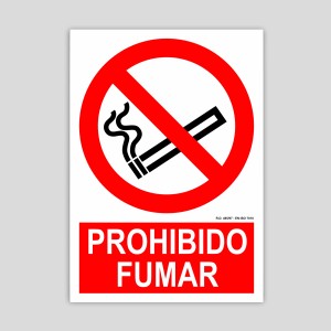 La eterna guerra al tabaco en la comunidad de vecinos, ¿dónde está prohibido  fumar? - FYNKUS